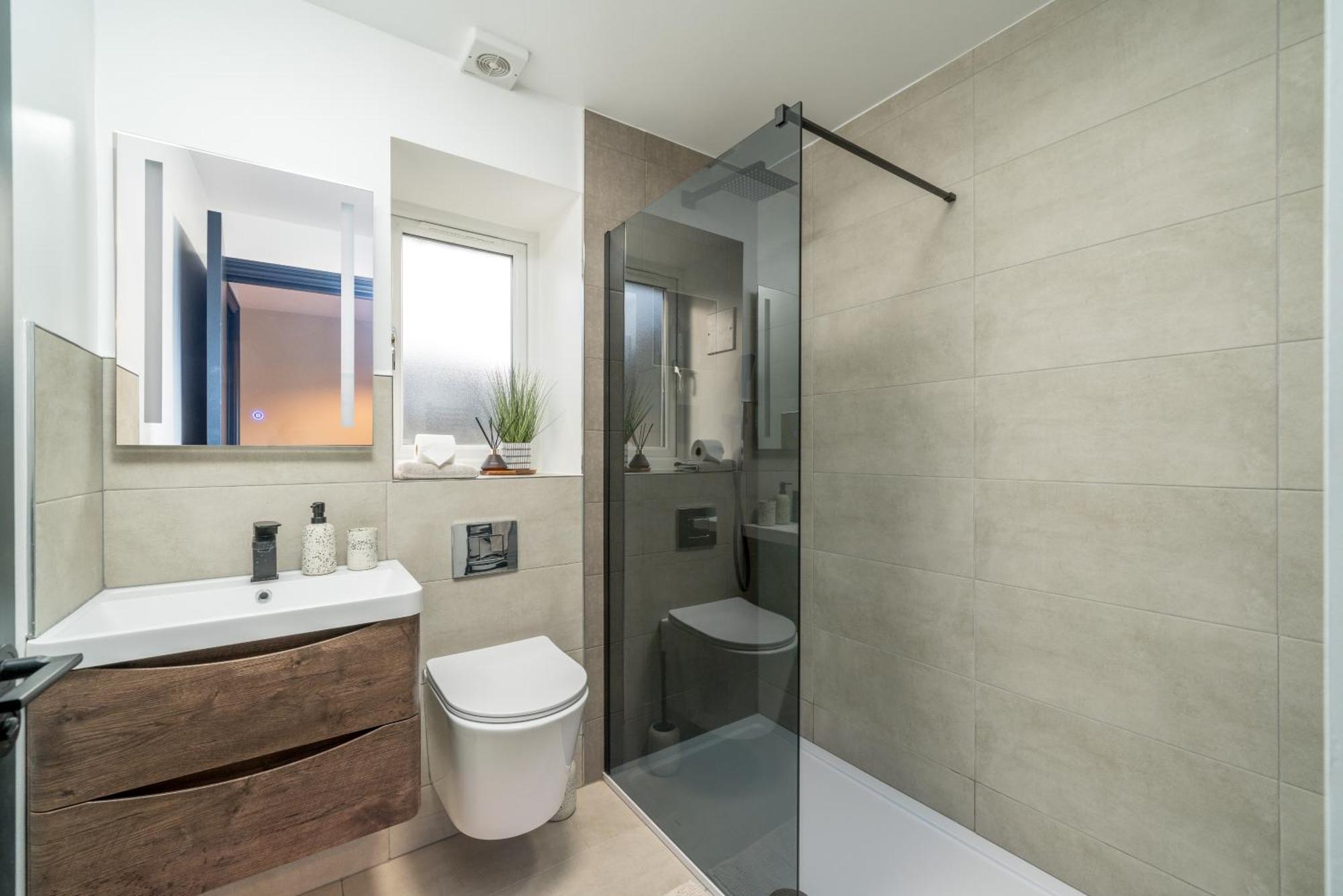 Ferienhaus 5 Star - Stylish 2 Bed In -excel, Airport London